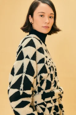  BLACK & WHITE HEART DECO MAXI FLEECE COAT
