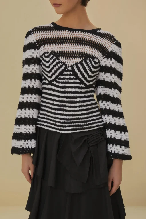  BLACK AND WHITE STRIPES CROCHET BLOUSE