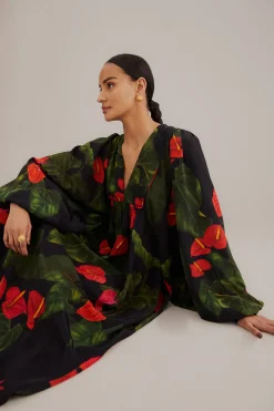  BLACK ANTHURIUM V NECK MAXI DRESS
