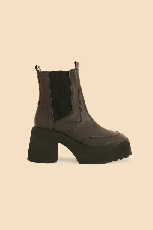  BLACK BLOCK HEEL CHELSEA BOOT