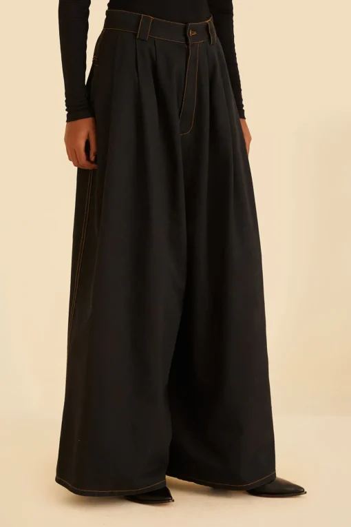  BLACK CANVAS MAXI PLEATED PANTS