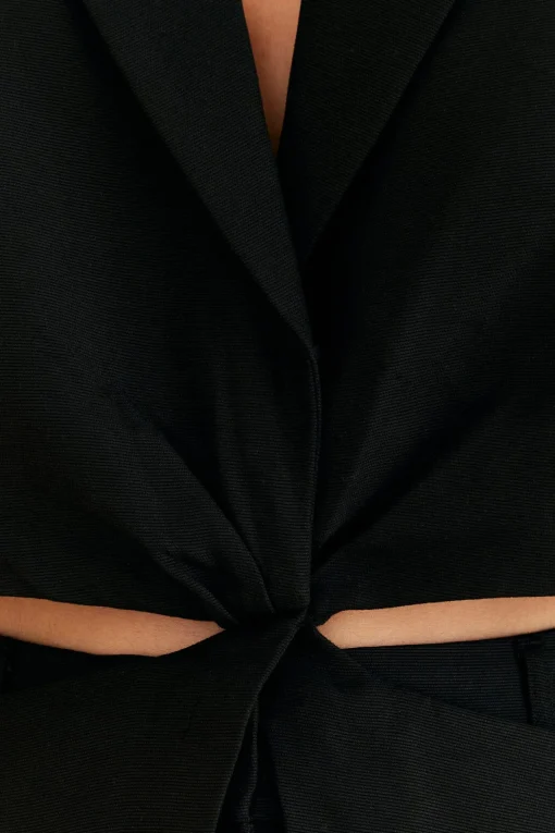  BLACK CUT OUT BLAZER