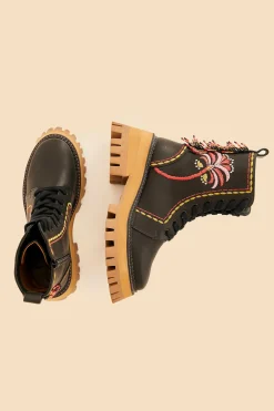  BLACK EMBROIDERED MID BOOT