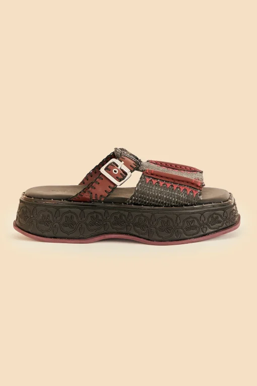  BLACK FLATFORM MULE