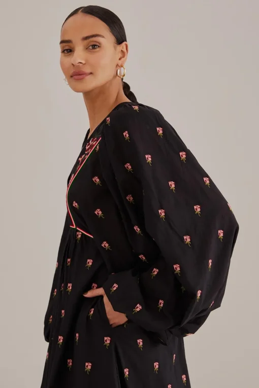  BLACK FLORAL EMBROIDERED V NECK MAXI DRESS