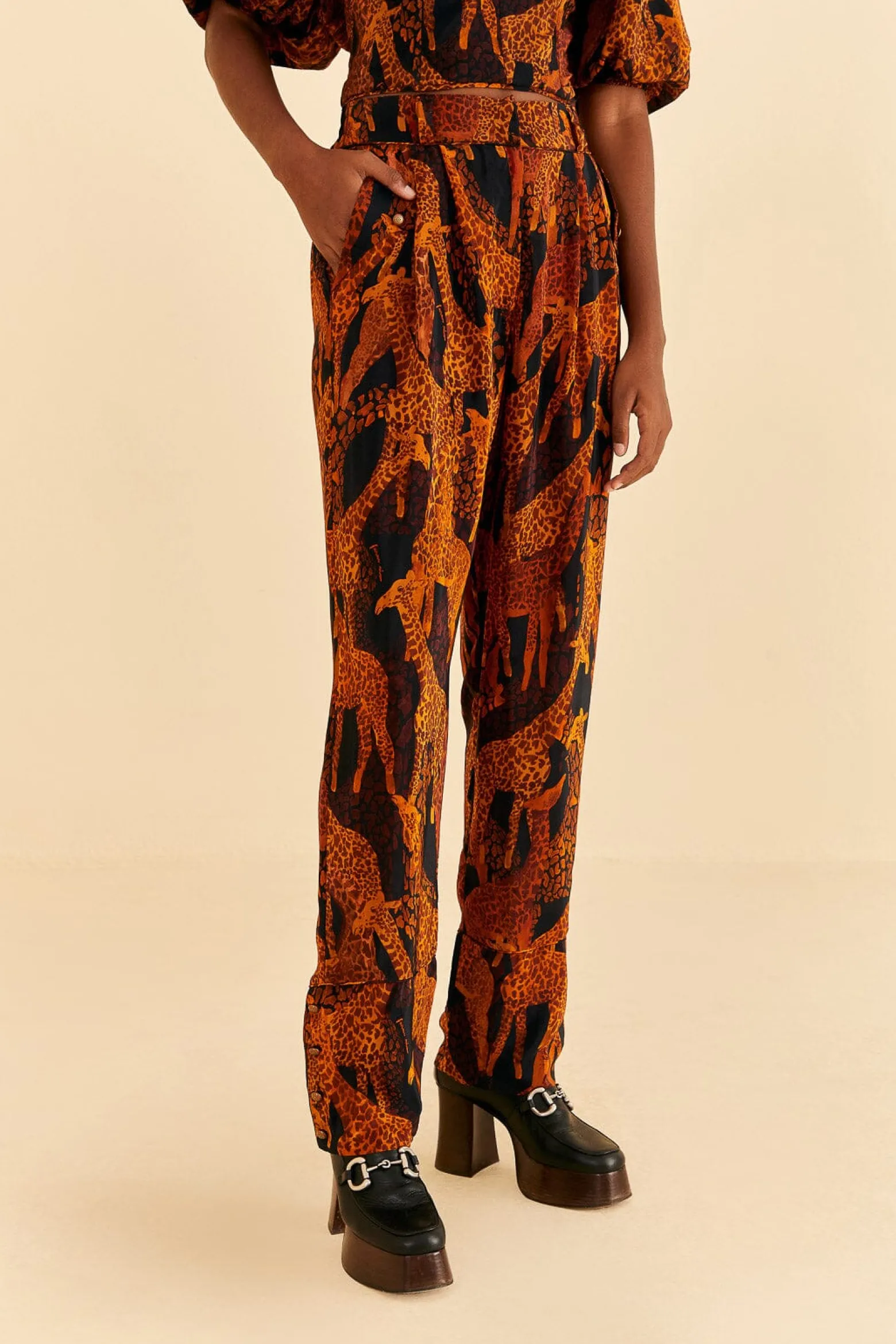 BLACK GIRAFFES PANTS