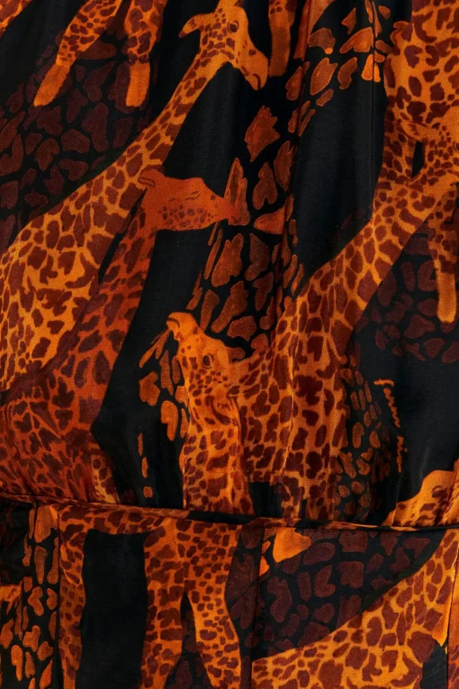 BLACK GIRAFFES PUFF SLEEVE BLOUSE