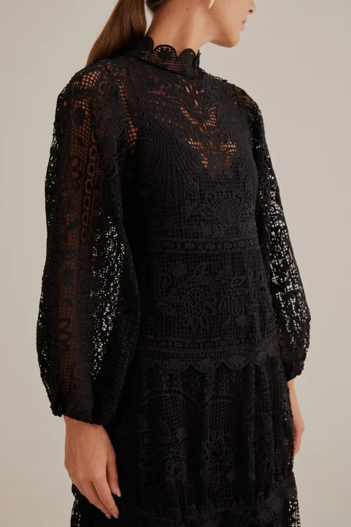  BLACK GUIPURE LONG SLEEVE MAXI DRESS