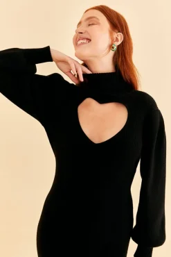  BLACK HEART NECKLINE KNIT DRESS