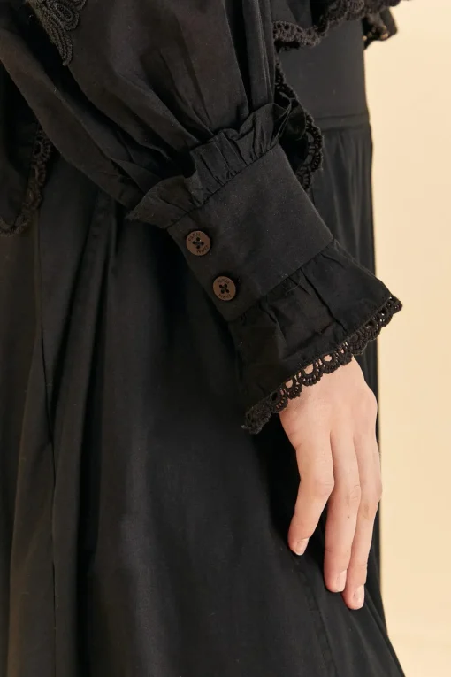  BLACK LONG SLEEVE V NECKLINE BLOUSE
