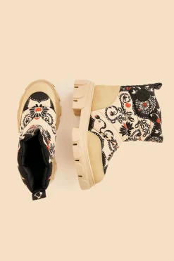  BLACK PASSION SCARF PUFFY ANKLE BOOT