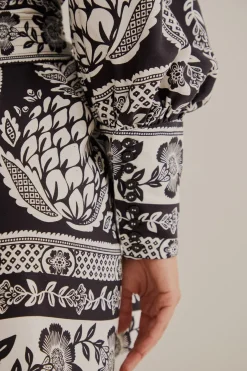  BLACK PINEAPPLE GARDEN LONG SLEEVE SHIRTDRESS