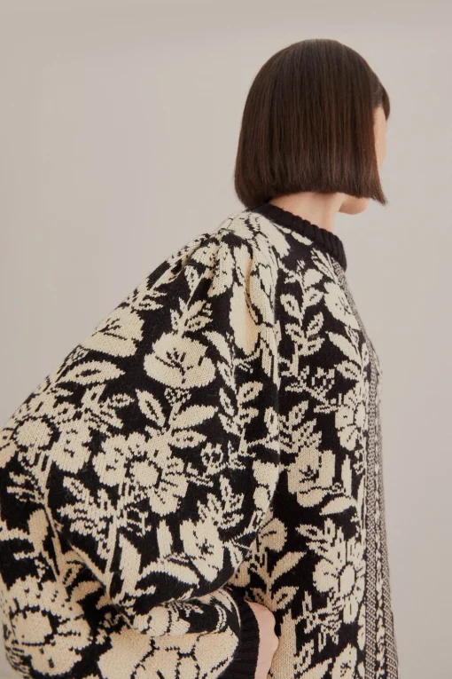  BLACK PINEAPPLE GARDEN MINI SWEATER DRESS