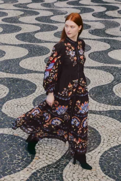  BLACK WINTER GARDEN LONG SLEEVE MAXI DRESS