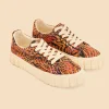  CARAMEL MACAWMOUFLAGE FLATFORM SNEAKER