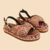  CARAMEL MACAWMOUFLAGE PUFFY FLAT SANDAL