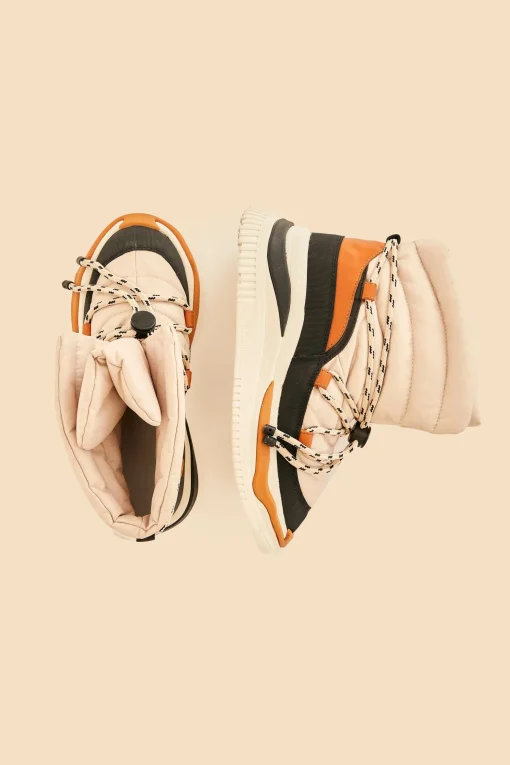  OFF WHITE MATELASSE PUFFY BOOT