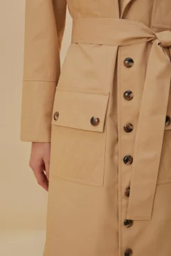  POCKETS OVER NUDE TRENCH COAT